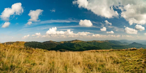 Una Cordillera Las Montañas Bieszczady Zona Tarnica Halicz Rozsypaniec — Foto de Stock