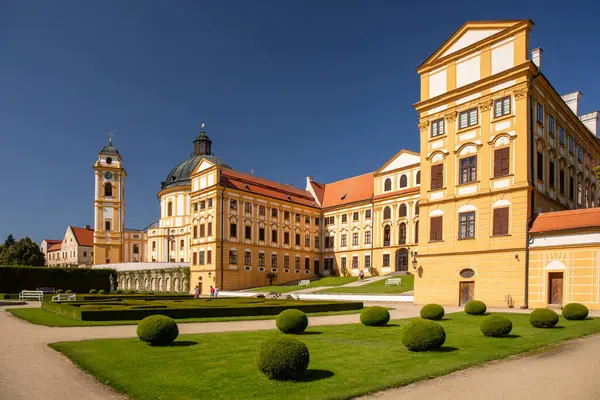 Jaromerice nad Rokytnou CZECH REPUBLIC - Eylül 06.2023 Barok ve Rönesans Şatosu.