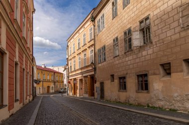 ZNOJMO, CZECH Cumhuriyet - Eylül 04; 2023: Tarihi Znojmo kasabasının tarihi merkezi. Şehir merkezinde..