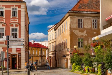 ZNOJMO, CZECH Cumhuriyet - Eylül 04; 2023: Masaryk Meydanı. Tarihi bir merkez. Şehir merkezinde.