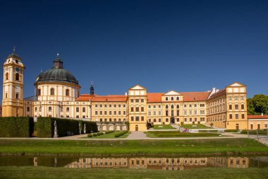 Jaromerice nad Rokytnou CZECH REPUBLIC - Eylül 06.2023 Barok ve Rönesans Şatosu.