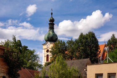 Vranov nad Dyji, CZECH REPUBLIC - SEPTEMBER 02, 2023: Çek Cumhuriyeti 'nin Güney Moravya Bölgesindeki Vranov nad Dyji kasabası.