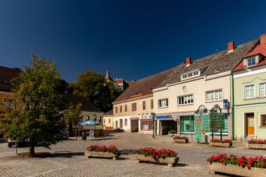 RAABS AN DER THAYA, AUSTRIA - Eylül 05, 2023: Aşağı Avusturya 'da küçük bir kasaba - Raabs an der Thaya.