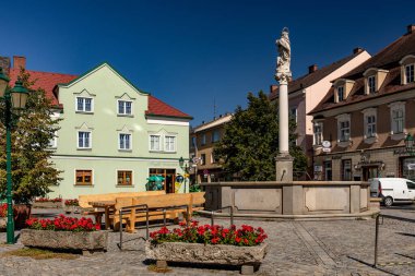 RAABS AN DER THAYA, AUSTRIA - Eylül 05, 2023: Aşağı Avusturya 'da küçük bir kasaba - Raabs an der Thaya.