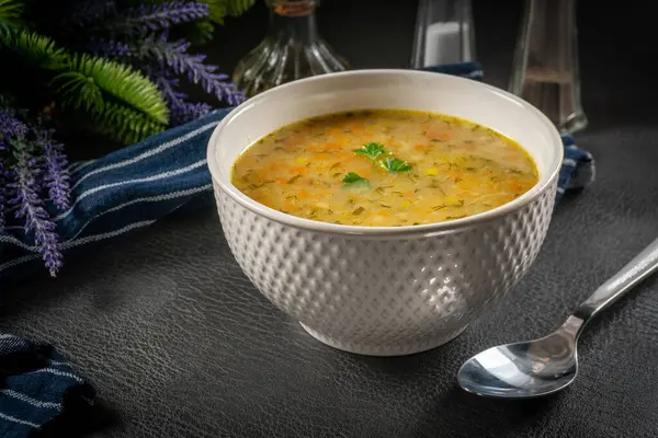 Sopa Cebada Polaca Con Verduras Pollo Krupnik Fotos De Stock