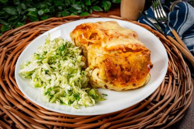 Peynirli krep, Pekin marullu..