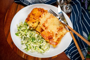 Peynirli krep, Pekin marullu..