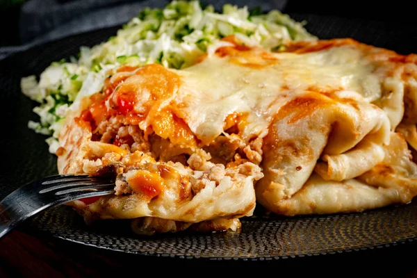 Peynirli krep, Pekin marullu..