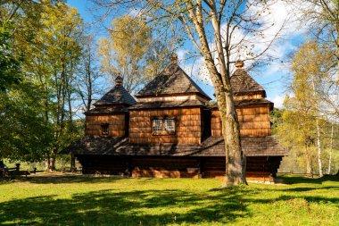 SMOLNIK, POLAND - Ekim 01, 2024: Yunanistan Katolik Kilisesi Aziz Başmelek Michael, UNESCO Dünya Mirası.