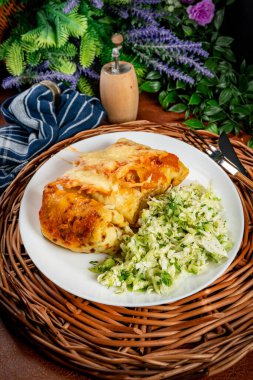 Peynirli krep, Pekin marullu..