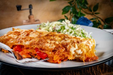 Peynirli krep, Pekin marullu..