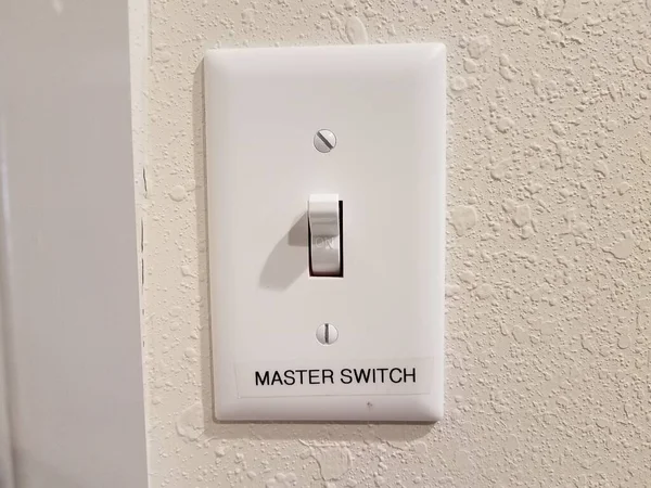 Interruptor Luz Parede Com Etiqueta Sinal Mestre Interruptor — Fotografia de Stock