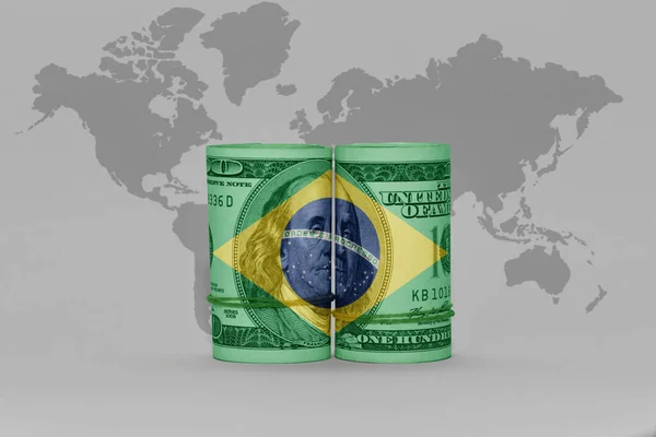 Ulusal Brezilya Bayrağı Dolar Üzerinde Para Banknotu Gri Dünya Haritasında — Stok fotoğraf