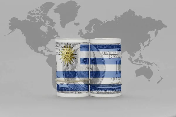 ドル紙幣のウルグアイ国旗グレーの世界地図背景3Dイラスト — ストック写真