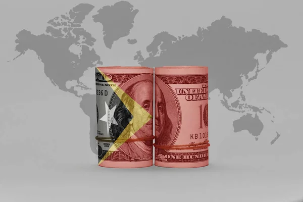Nationalflagge Von Osttimor Auf Der Dollargeldnote Auf Der Grauen Weltkarte — Stockfoto