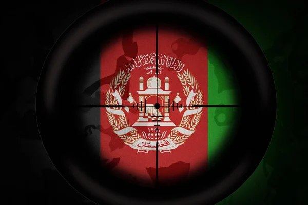 カキのテクスチャの背景にアフガニスタンの国旗を狙った狙撃手のスコープ 軍の概念だ 3Dイラスト — ストック写真