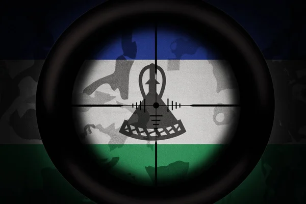 Âmbito Sniper Destinado Bandeira Nacional Lesotho Fundo Textura Cáqui Conceito — Fotografia de Stock