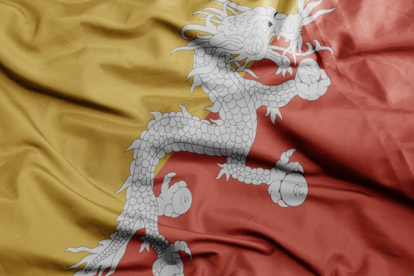 Mávání Barevnou Národní Vlajkou Bhútánu Makro Záběr Ilustrace — Stock fotografie