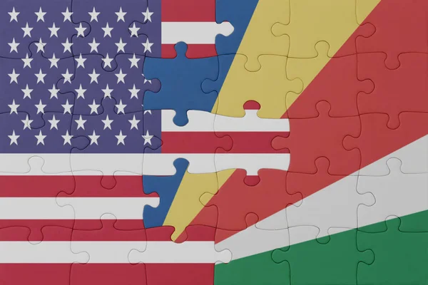 Головоломка Национальным Флагом Сейшельских Островов Соединенных Штатов Америки Макро Концепция — стоковое фото