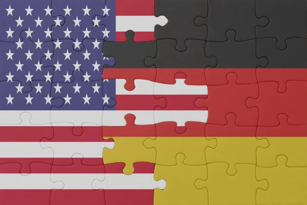 Puzzle Con Bandiera Nazionale Della Germania Stati Uniti America Macro — Foto Stock