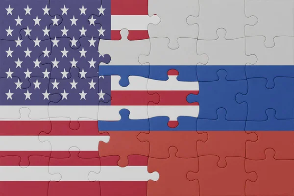 Rusya Nın Ulusal Bayrağı Amerika Birleşik Devletleri Nin Bulmacası Makro — Stok fotoğraf