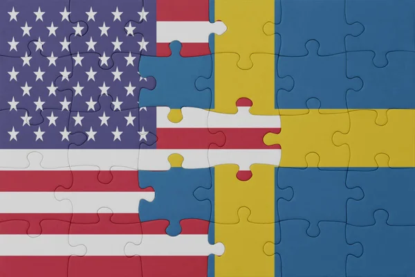 Sveç Amerika Birleşik Devletleri Nin Ulusal Bayrağıyla Bulmaca Makro Kavram — Stok fotoğraf