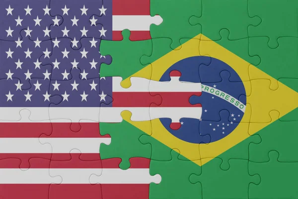 Головоломка Национальным Флагом Бразилии Соединенных Штатов Америки Macro Concept Иллюстрация — стоковое фото