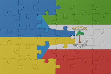 Ulusal Ukrayna bayrağı ve Ekvator Ginesi bulmacası. Makro. Kavram. 3d illüstrasyon