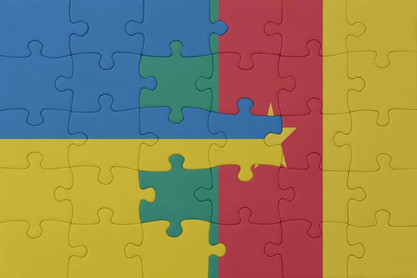 Puzzel Met Nationale Vlag Van Ukraine Cameroon Macro Concept Illustratie — Stockfoto