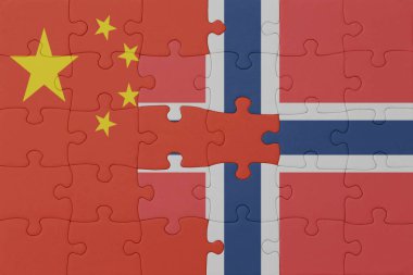 Norveç ve Çin ulusal bayrağı bulmacası. Makro. Kavram. 3d illüstrasyon