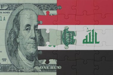 Irak 'ın ulusal bayrağı ve dolar banknotunun bulmacası. Makro. Kavram. 3d illüstrasyon