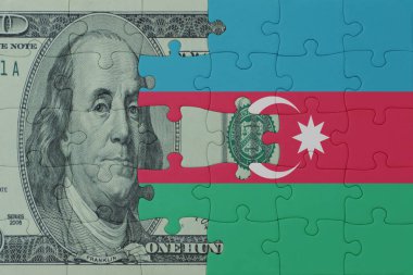 Azerbaijan 'ın ulusal bayrağı ve dolar banknotuyla ilgili bulmacalar. Makro. Kavram. 3d illüstrasyon