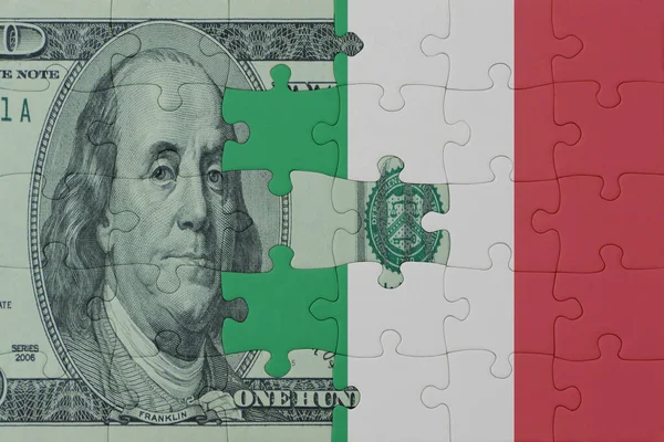 Pussel Med Den Nationella Flaggan För Penningsedlar Italien Och Dollar — Stockfoto