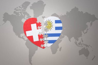 Uruguay 'ın ulusal bayrağını taşıyan bir bulmaca kalbi ve bir dünya haritası üzerinde geçiş. 3B illüstrasyon
