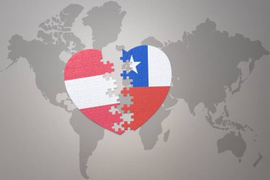 Şili ve Avusturya 'nın ulusal bayrağıyla ilgili bir bulmaca kalbi dünya haritasında. 3B illüstrasyon
