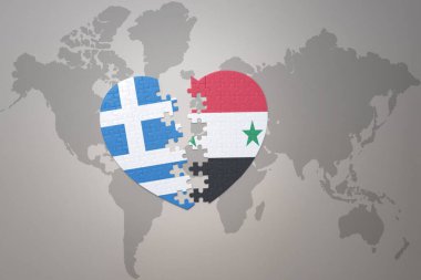 Suriye ve Yunanistan 'ın ulusal bayrağını bir dünya haritasında bulmaca kalbi. Konsept. 3B illüstrasyon