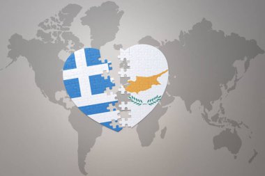 Dünya haritasının arka planında, SİA ve Yunanistan 'ın ulusal bayrağını taşıyan bulmaca kalbi. 3B illüstrasyon