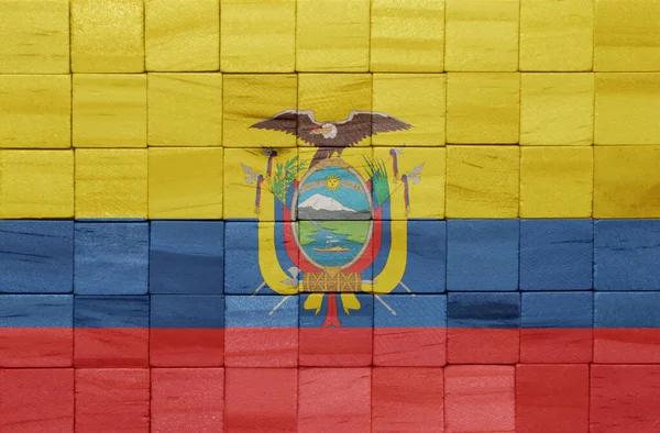在木制立方体纹理上 彩绘了五彩斑斓的厄瓜多尔国旗 3D说明 — 图库照片