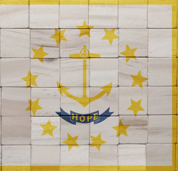 Красочные Раскрашенные Большой Национальный Флаг Род Айленда Государства Деревянных Кубиках — стоковое фото