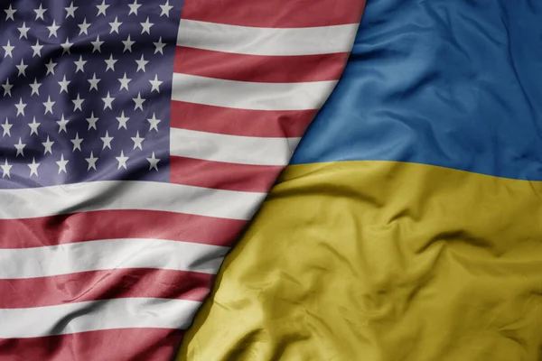 Amerika Birleşik Devletleri Nin Büyük Renkli Bayrağı Ukrayna Nın Ulusal — Stok fotoğraf