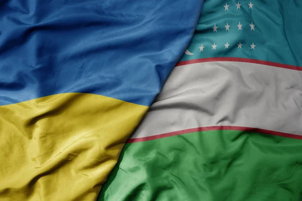 Gran Ondeando Bandera Nacional Colorida Ucrania Bandera Nacional Uzbekistán Macro —  Fotos de Stock