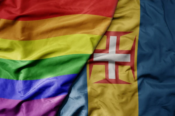 Stora Viftande Realistiska Nationella Färgglada Flagga Madeira Och Regnbåge Gay — Stockfoto