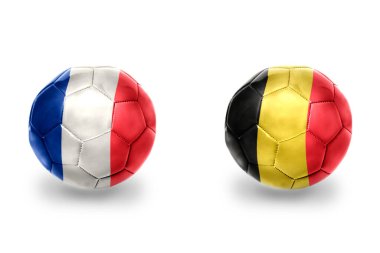 Fransa ve Belçika 'nın ulusal bayraklı gerçekçi futbol topları, futbol takımları. beyaz arkaplanda.