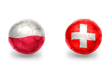 Ulusal İsviçre ve Polonya bayraklı gerçekçi futbol topları, futbol takımları. beyaz arkaplanda.