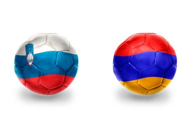 Ermenistan, Slovenia ve futbol takımlarının ulusal bayraklı gerçekçi futbol topları. beyaz arkaplanda.