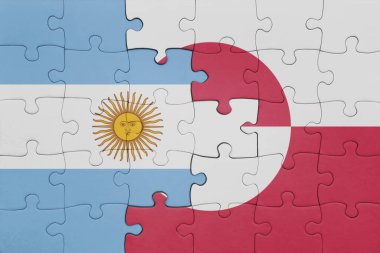 Yeşil arazi ve Arjantin bayrağının renkli ulusal bayrağıyla bulmaca. konsept