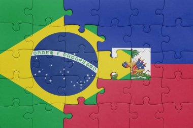 Haiti 'nin renkli ulusal bayrağı ve Brezilya bayrağı. konsept
