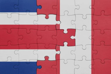 Peru 'nun renkli ulusal bayrağı ve Kosta Rika' nın bayrağı. konsept