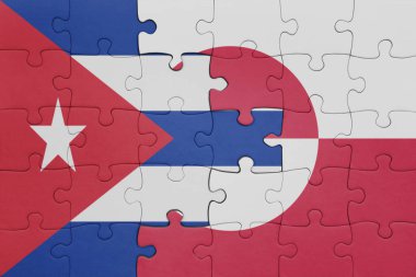 Yeşil arazi ve Küba bayrağının renkli ulusal bayrağıyla bulmaca. konsept