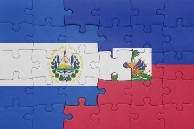 Haiti 'nin renkli ulusal bayrağı ve El Salvador bayrağı. konsept